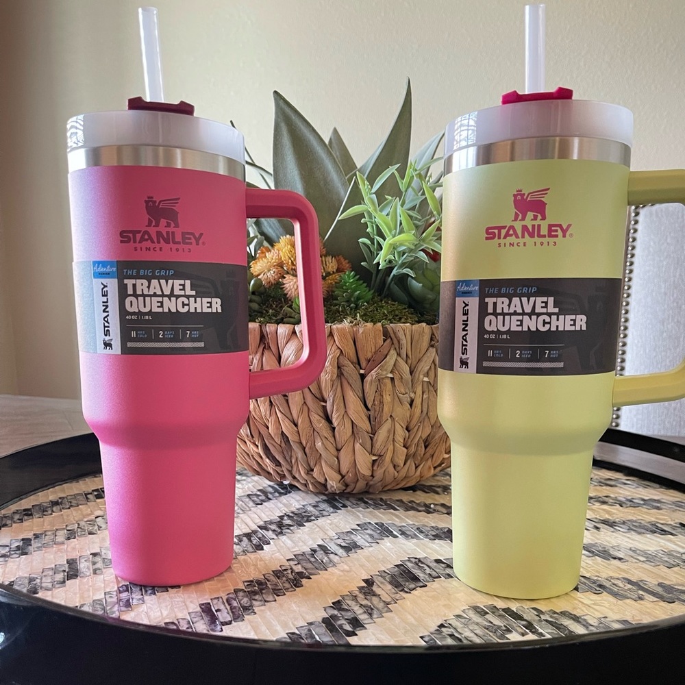 Stanley adventure quencher tumbler 40oz NWT Azalea this is for one cup.